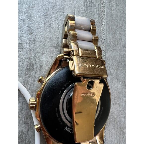 Michael Kors Generation 5 Bradshaw Rose Gold-Tone and Acetate Smartwatch Watch - Picture 4 of 10